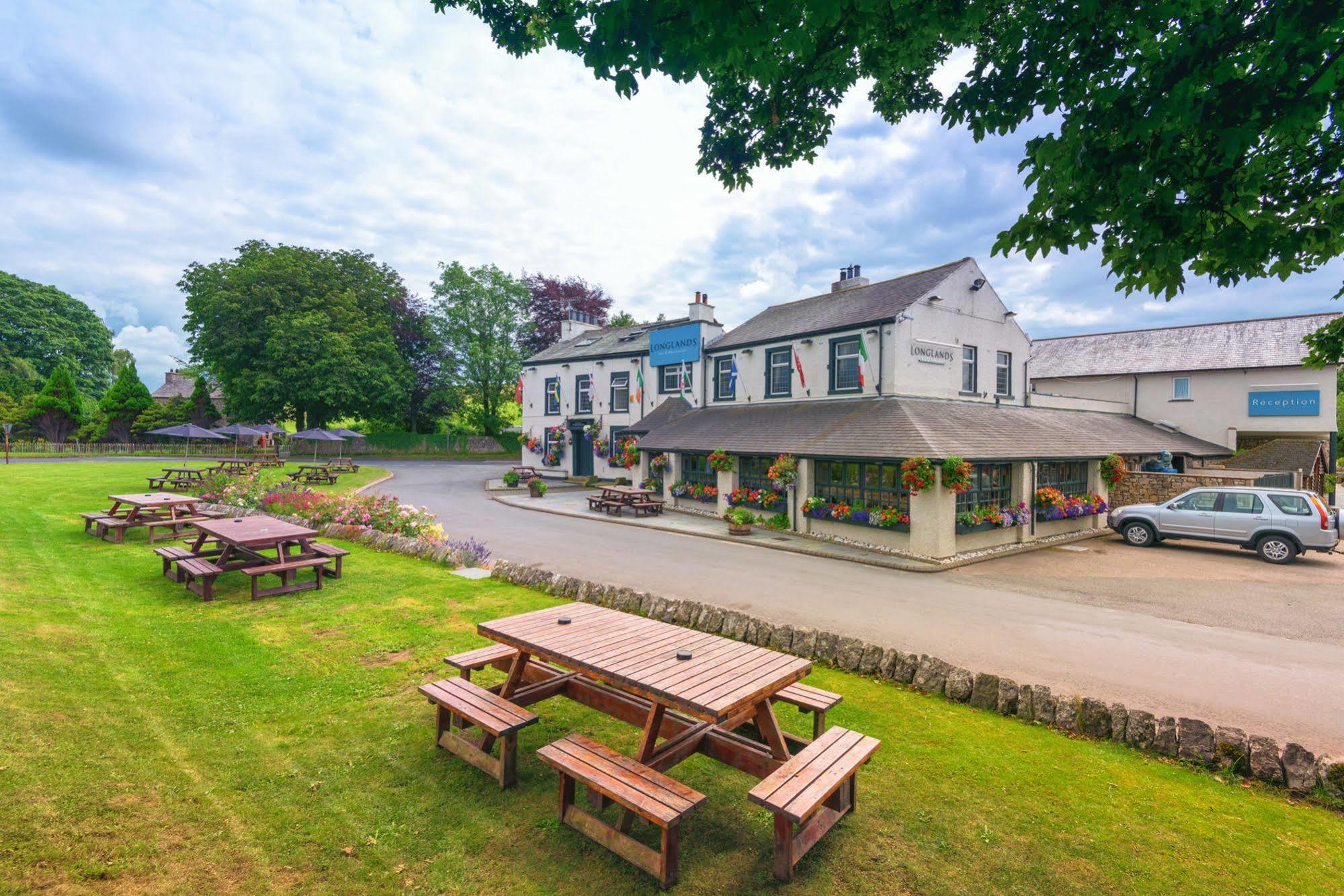 Longlands Inn & Cottages Carnforth Bagian luar foto The Old Drum Inn